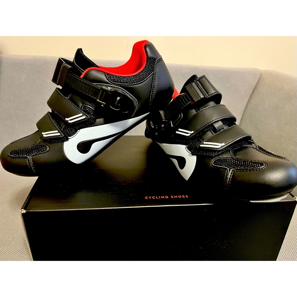 Peloton Cycling Shoes NEW Size 7